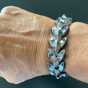 Silver Leaf Design Bracelet